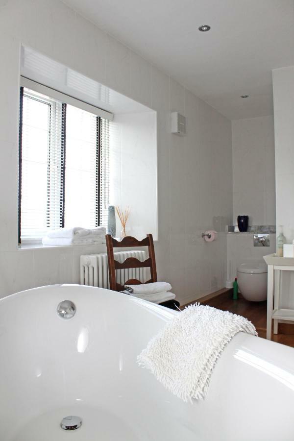 Ty Llwyd Bed and Breakfast Treffynnon Exteriör bild