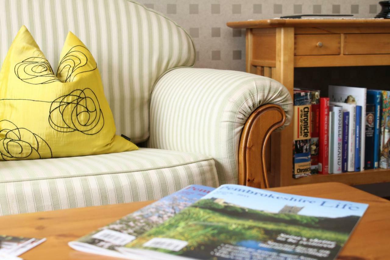 Ty Llwyd Bed and Breakfast Treffynnon Exteriör bild